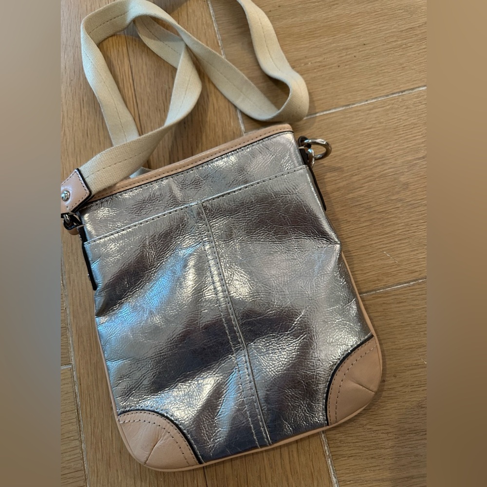 coach silver and tan leather cross body purse with tan soft strap